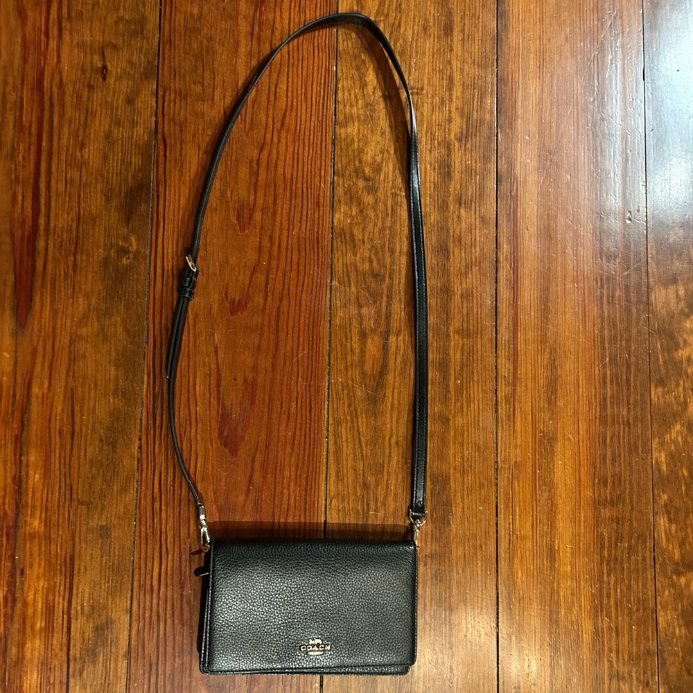 Coach crossbody in black